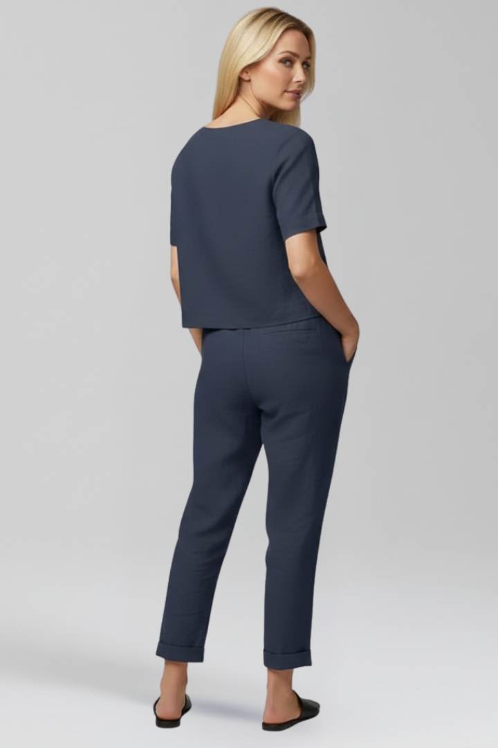 Damejumpsuit med Rund halsudskæring og Side Lommer
