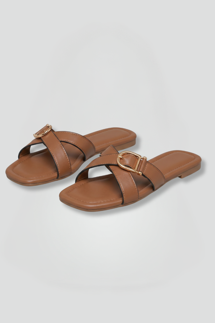 Dame lædersandaler med krydsremme og slip-on
