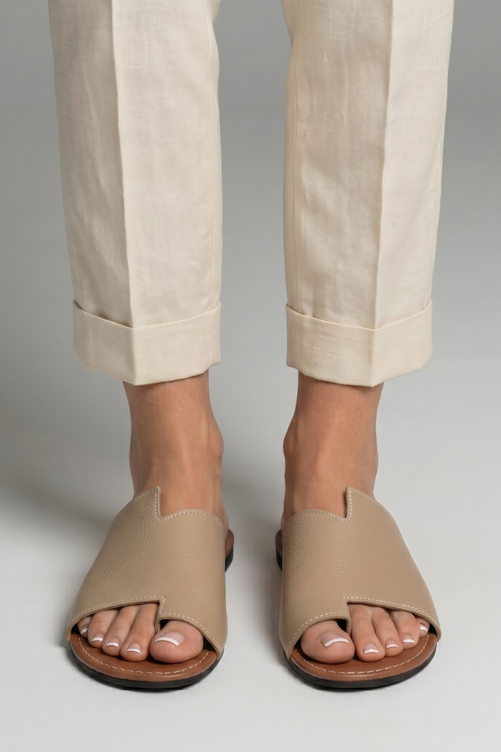 Dame lædersandaler med åben tå og slip-on