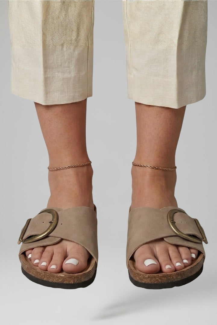 Dame Sandaler med Buckle Lukning og Struktureret Sole