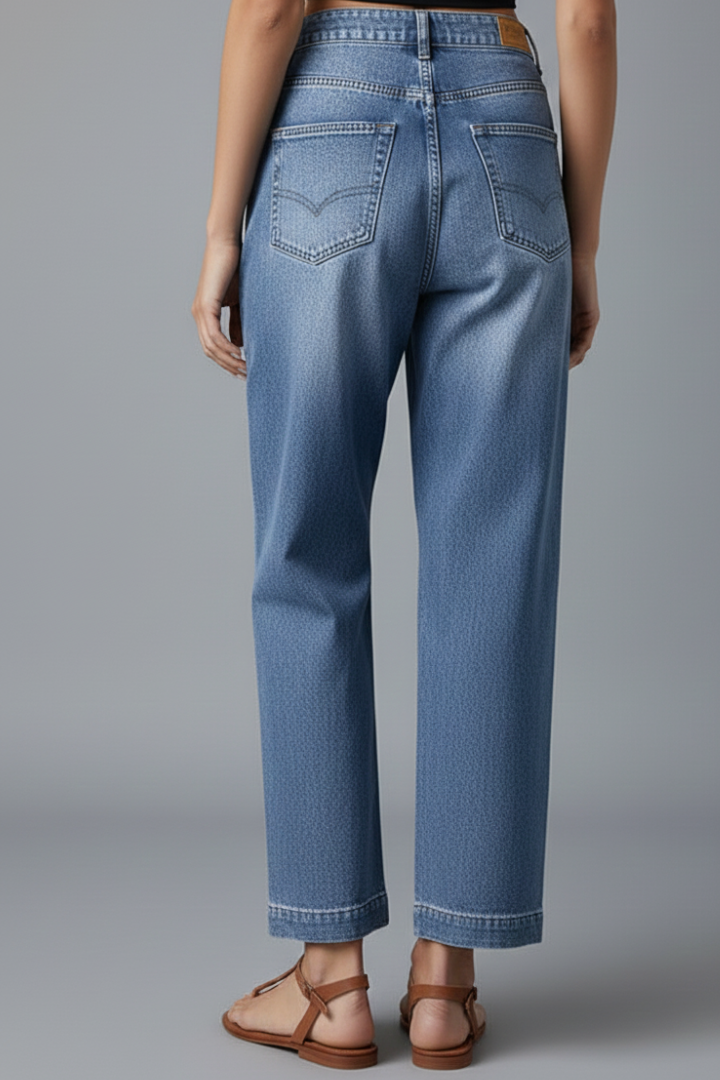 Dame Lige-Leg Jeans med Front Lukning og Seam Detaljeing