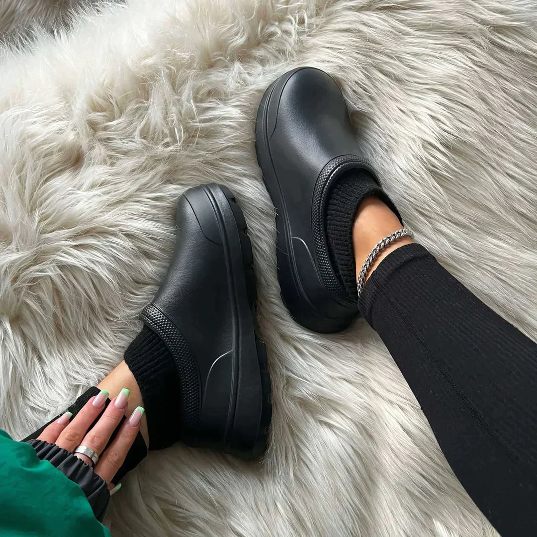 Rowan | Women's Fleece-Lined Slip-On Walking Shoes