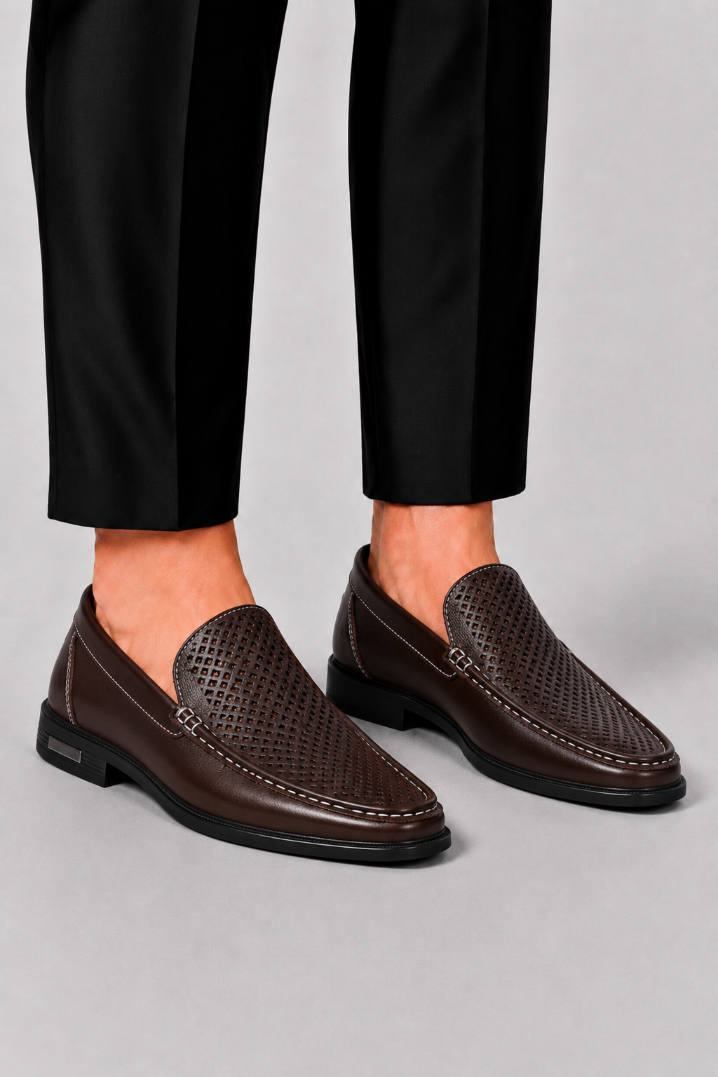 mens-leather-moccasins-with-perforation-detail