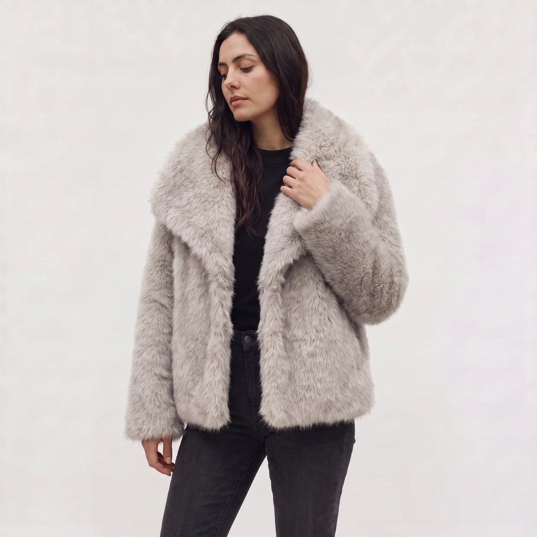 Nerine | Women's Oversized Faux Fur Coat for Cold Weather