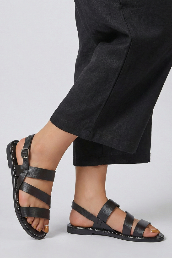 Modern Flade sandaler med Ryg Rem