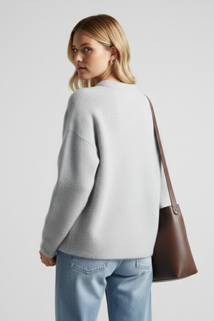 Emerald | Women’s Knitted Sweater with Round Neckline and Dropped Shoulders