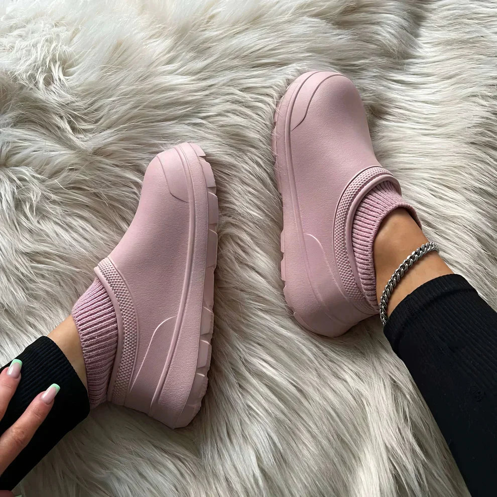 Rowan | Women's Fleece-Lined Slip-On Walking Shoes