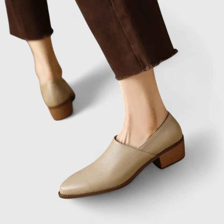 Elsabeth Orthopedic-Style Pointed Pumps with Low Block Heel - image 4