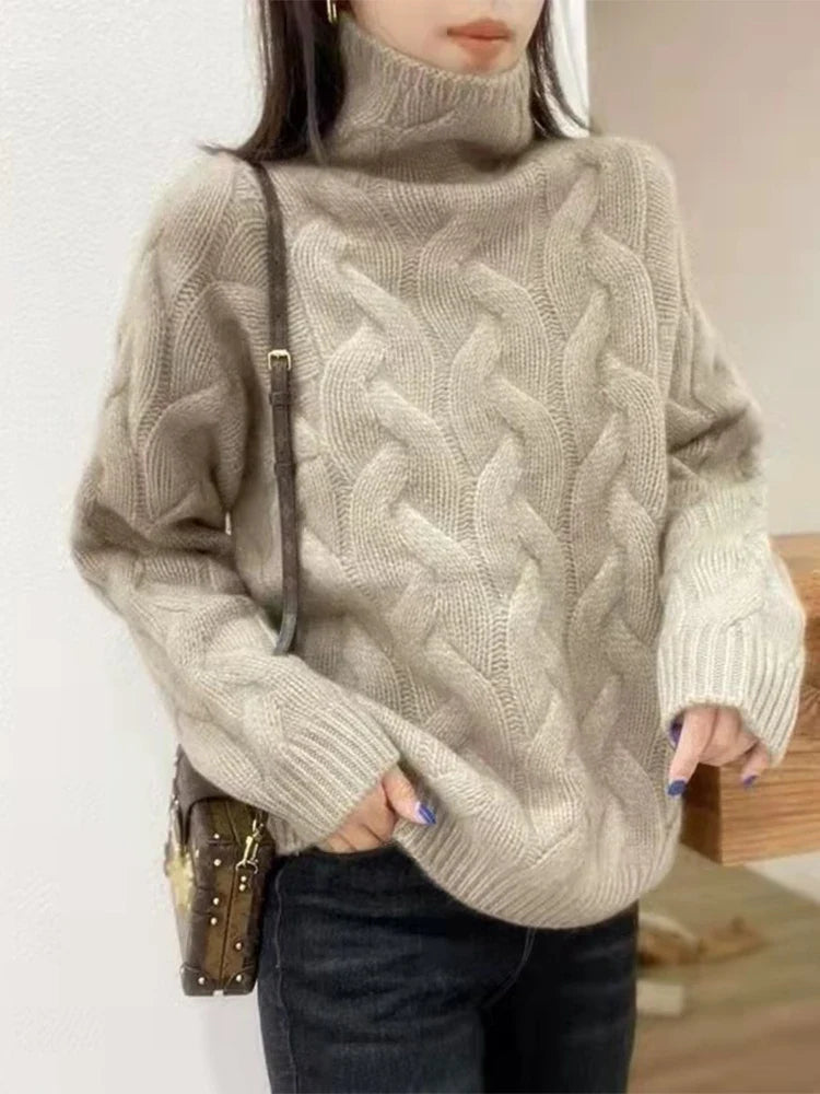 Linnea | Women's Turtleneck Oversized Roll-Neck Jumper for Everyday Wear in Khaki