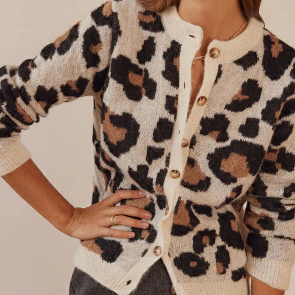 Signe | Women's Leopard Print Crew Neck Cardigan