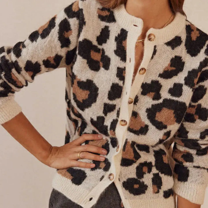 Signe | Women's Leopard Print Crew Neck Cardigan