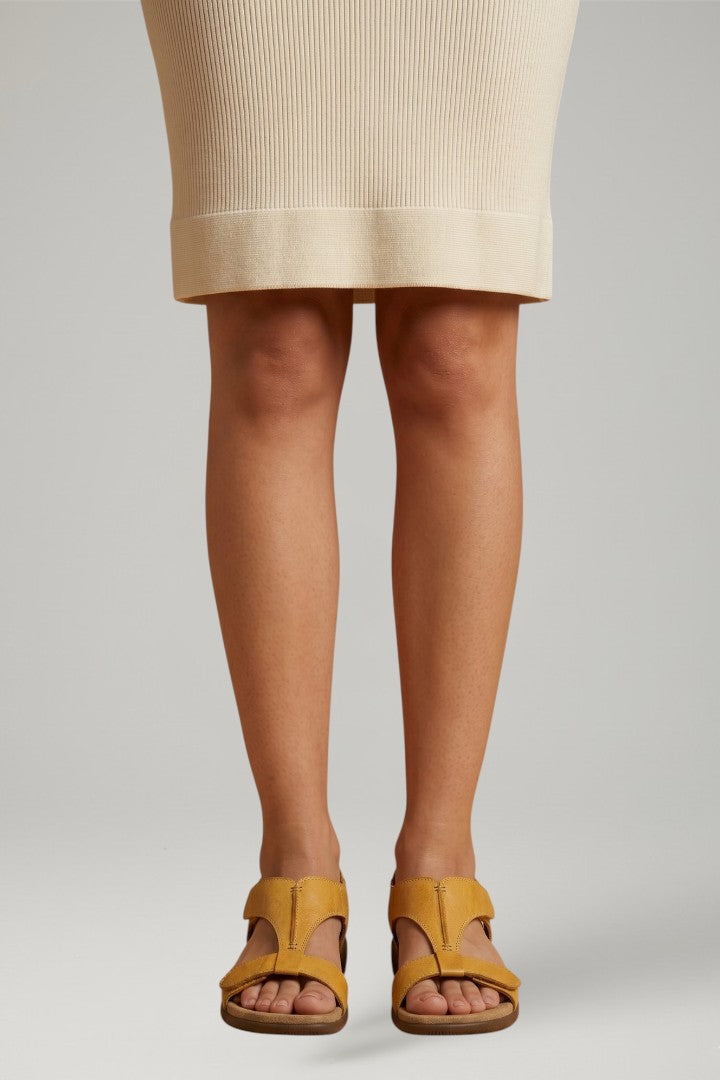 Dame flade sandaler med polstret fodseng og T-rem