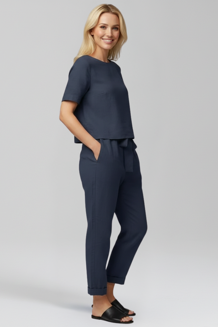 Damejumpsuit med Rund halsudskæring og Side Lommer