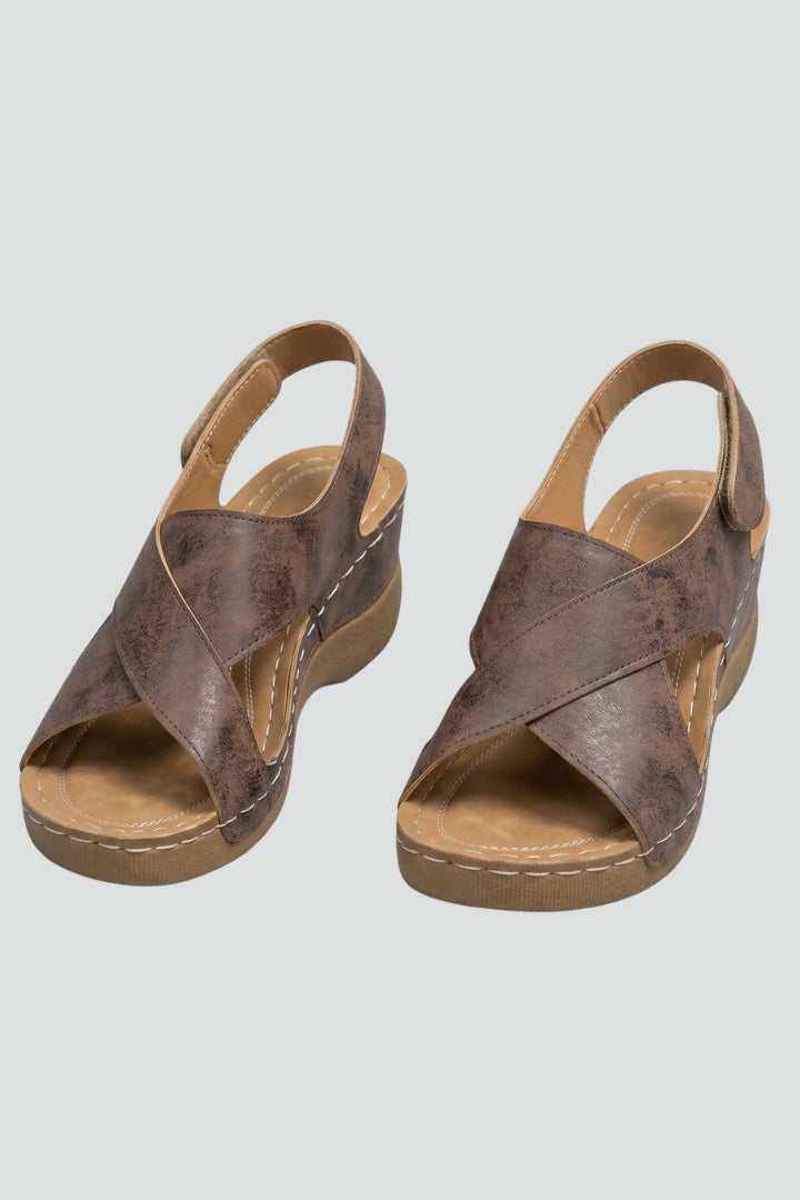 Dame sandaler med kileplateau og polstret indersål