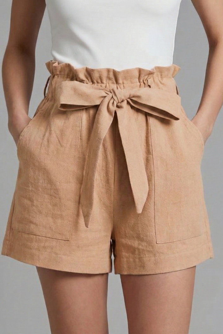 Dameshorts med Tie Talje og Flæse Linning