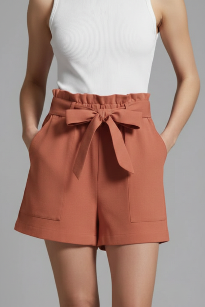Dameshorts med Tie Talje og Flæse Linning