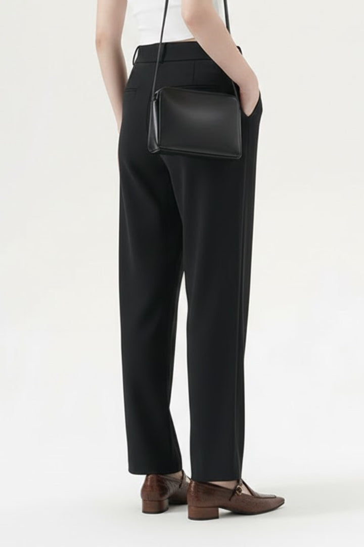 Carlotta | Women’s Straight-Leg Trousers with Pleated Waist and Pockets