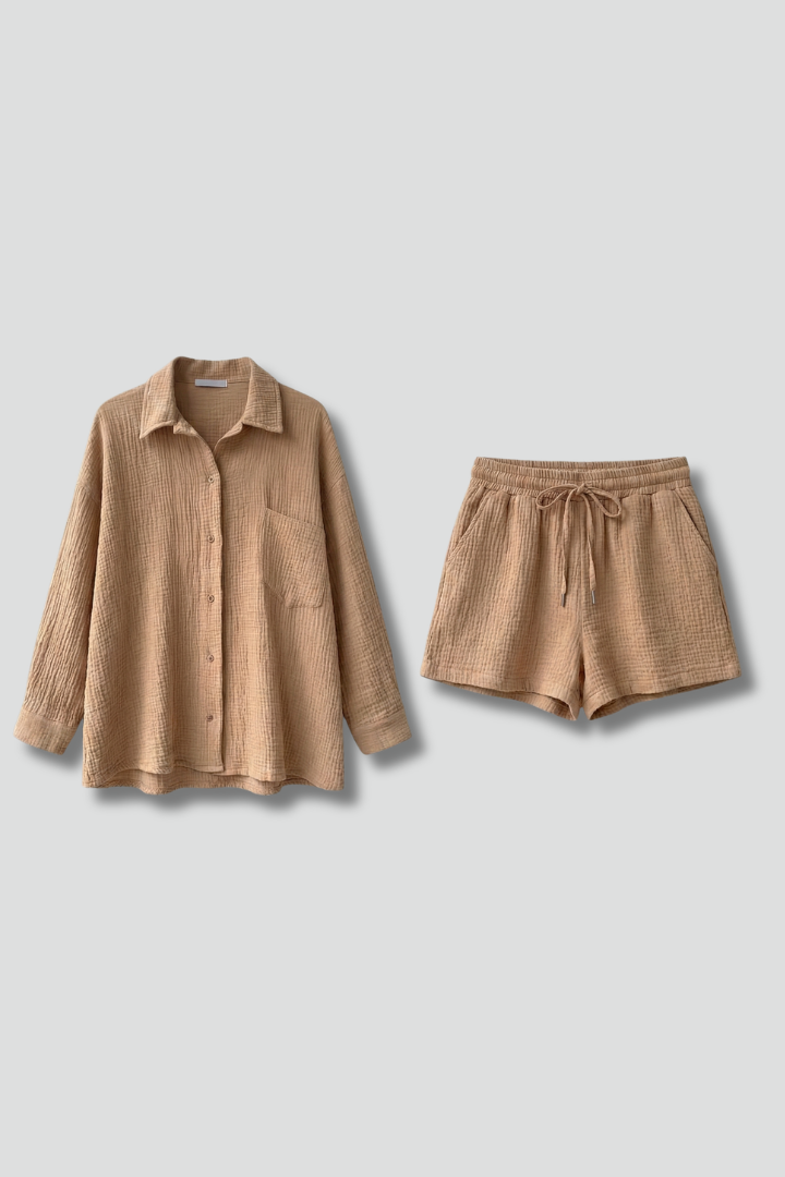 Dame todelt sæt med knapskjorte og shorts med snøre