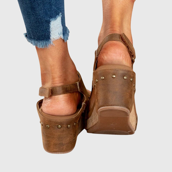Women's Orthopedic Cushioned Wedge Buckle Sandals for Walking — view 13