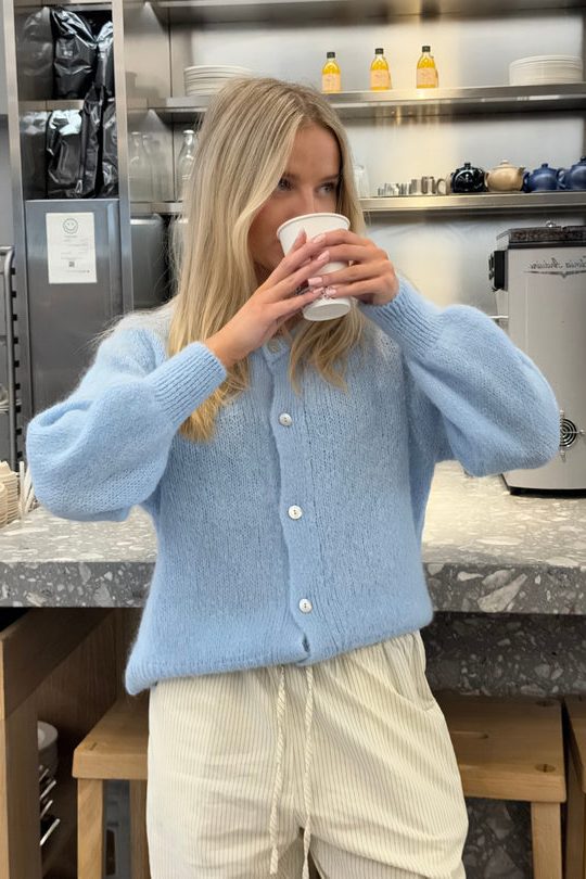 Vigdis | Women's Button-Up Knit Cardigan with Long Sleeves