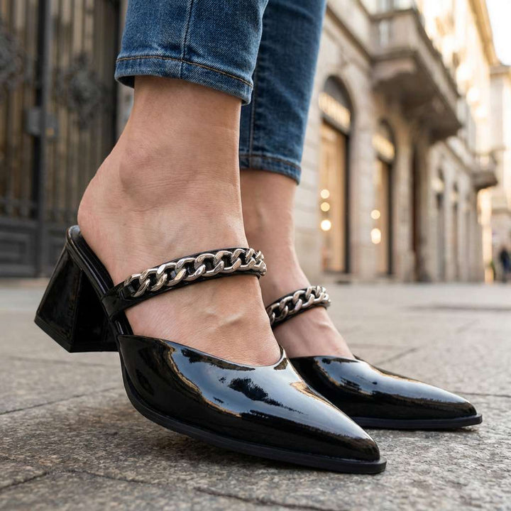 Vondrine | Women's Chain-Strap Pointed Pumps