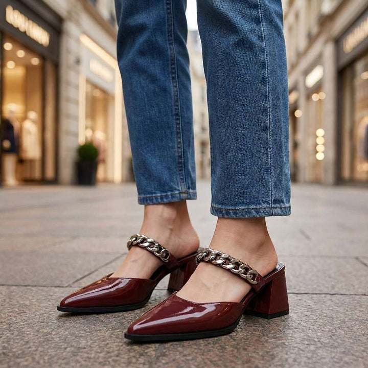 Vondrine | Women's Chain-Strap Pointed Pumps
