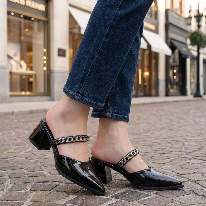 Vondrine | Women's Chain-Strap Pointed Pumps