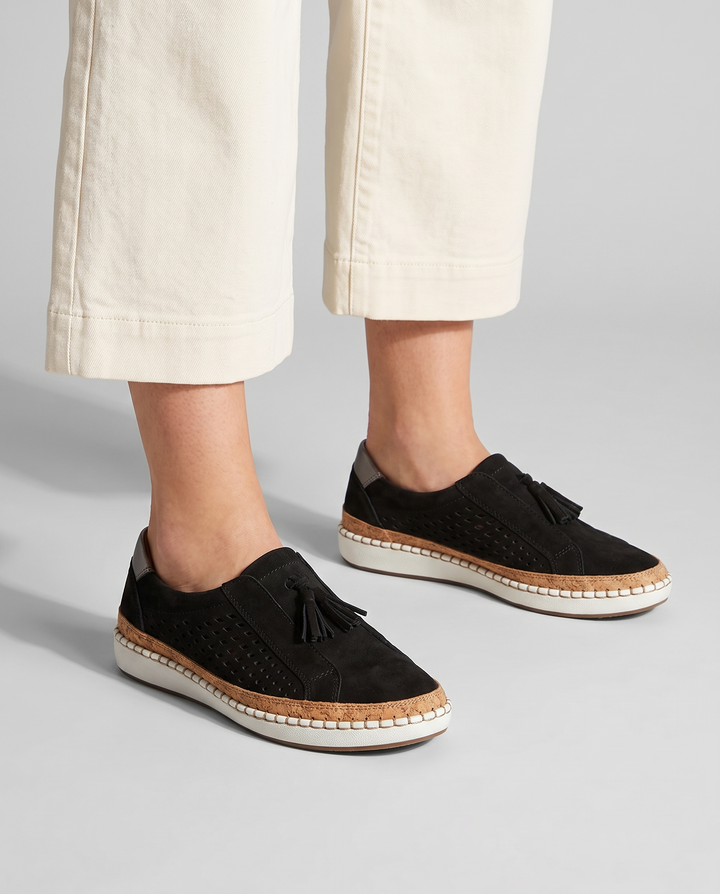 Slip-On Loafers for women - Isabelle, three-quarter front detail