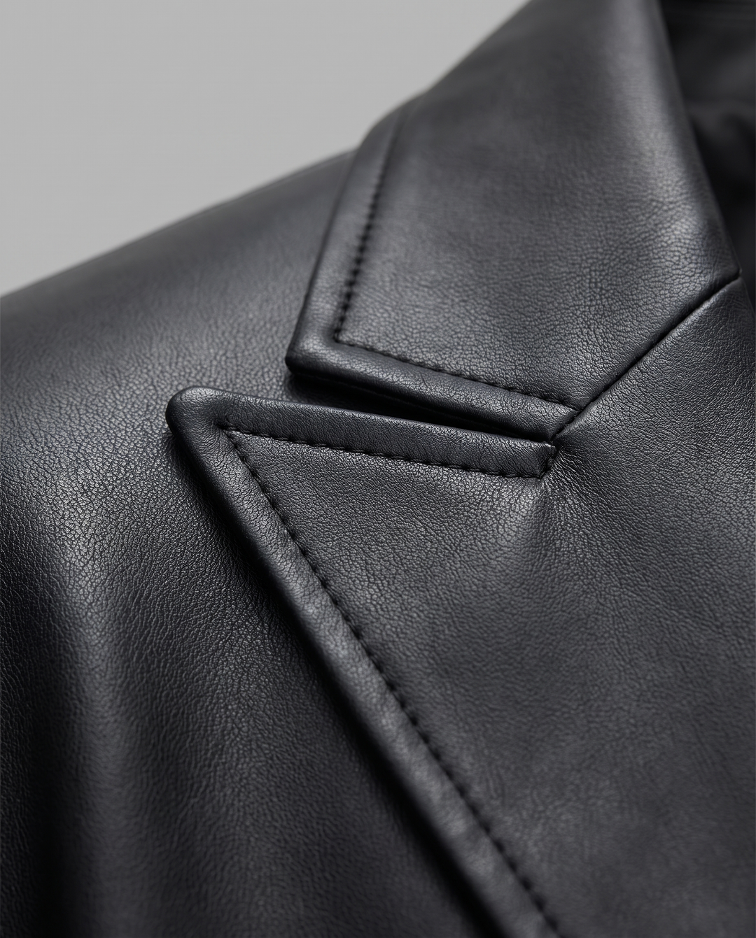 Enid | Women’s Blazer with Notched Lapel and Front Fastening - fabric detail