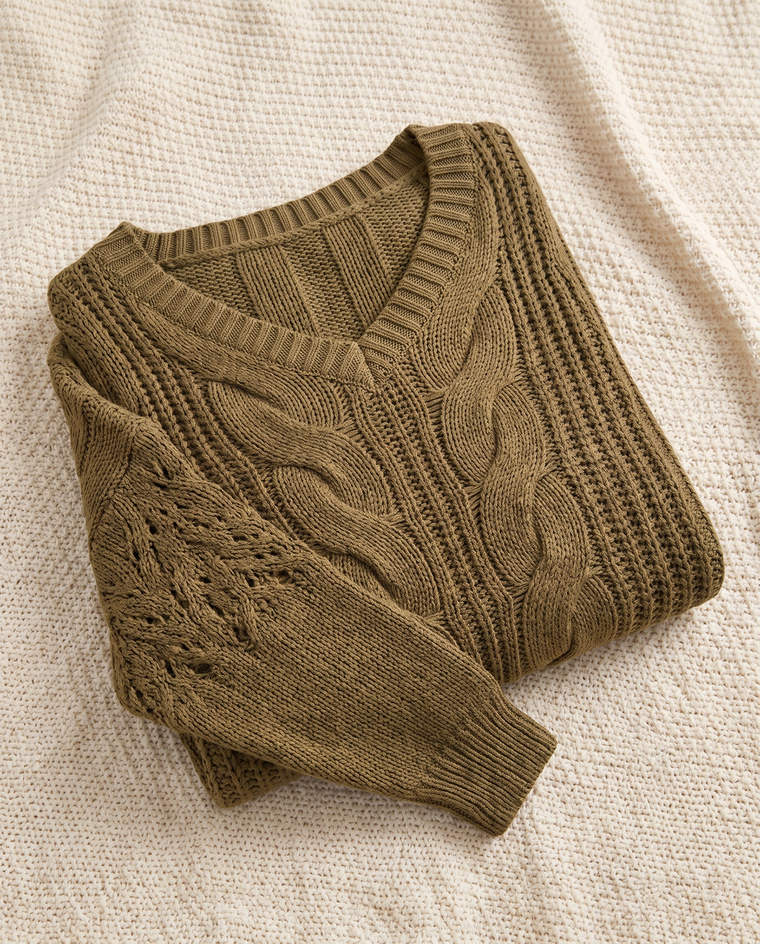 Elaina | Women’s Oversized Sweater with Long Sleeves and Ribbed Cuffs - Khaki