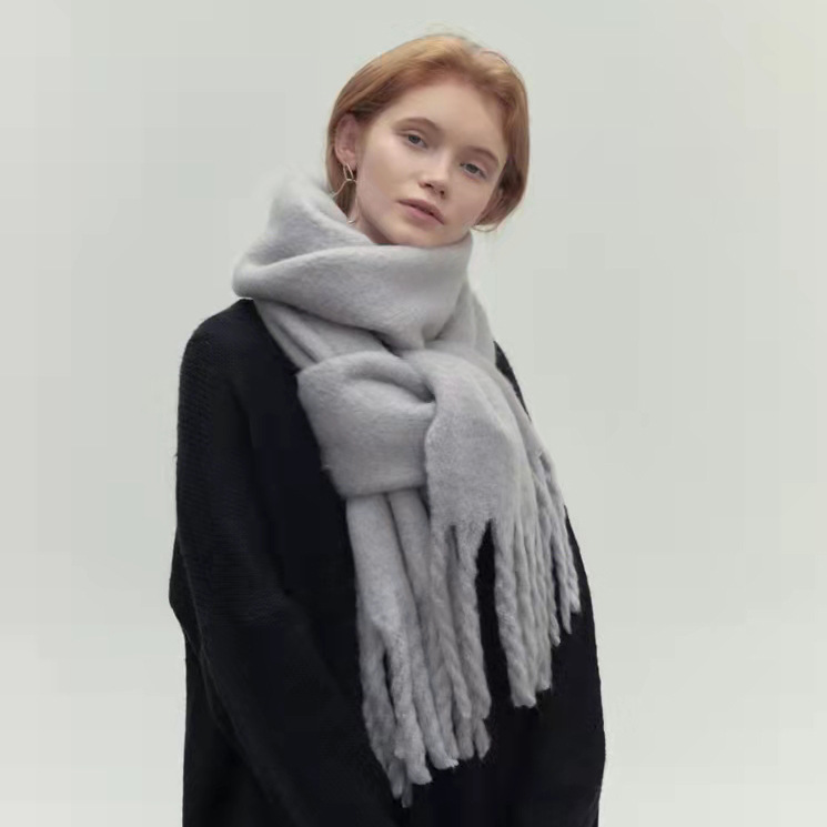 Women's Chunky Fringed Wool-Blend Scarf