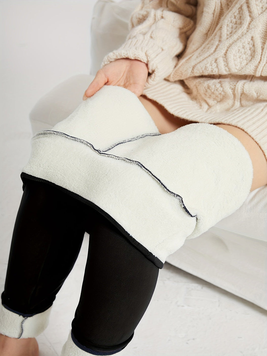 Women's High-Waist Fleece-Lined Leggings with Four-Way Stretch