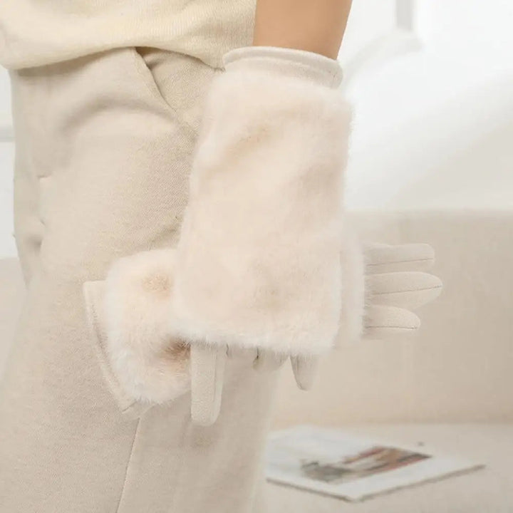 Women's Touchscreen Gloves with Faux Fur Cuffs