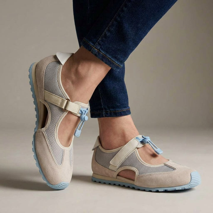 Vondra | Women's Cushioned Cut-Out Walking Shoes