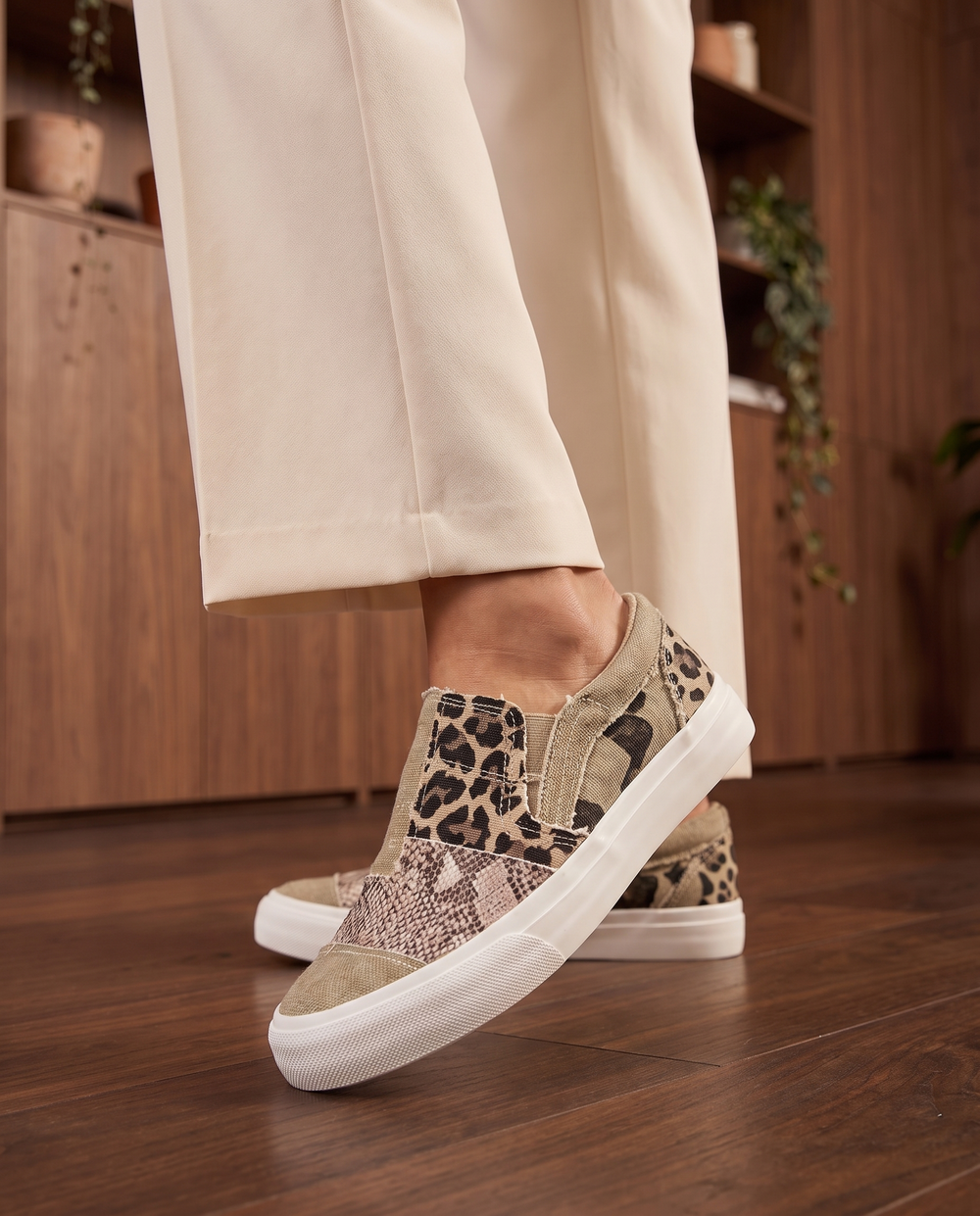 Raleigh | Women's Orthopedic Arch-Support Loafers for Walking in Khaki, three-quarter angle on the foot