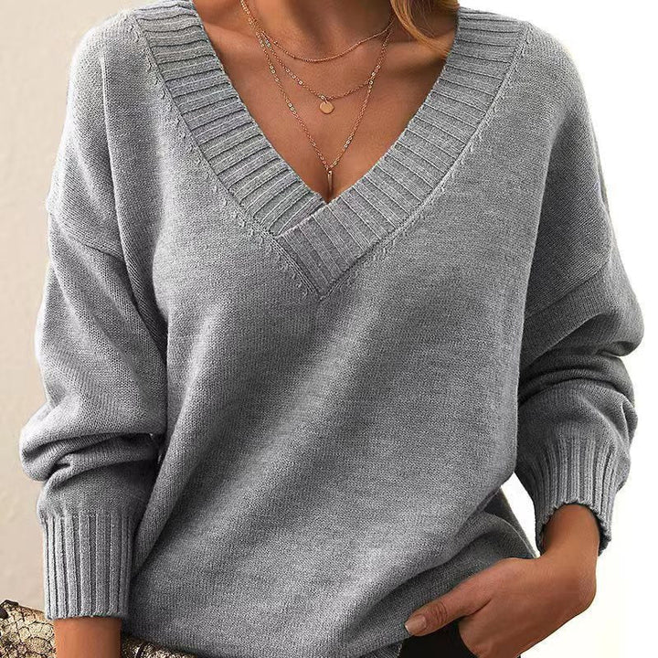 Loredana | Women's Ribbed Knit Pullover with V-Neck