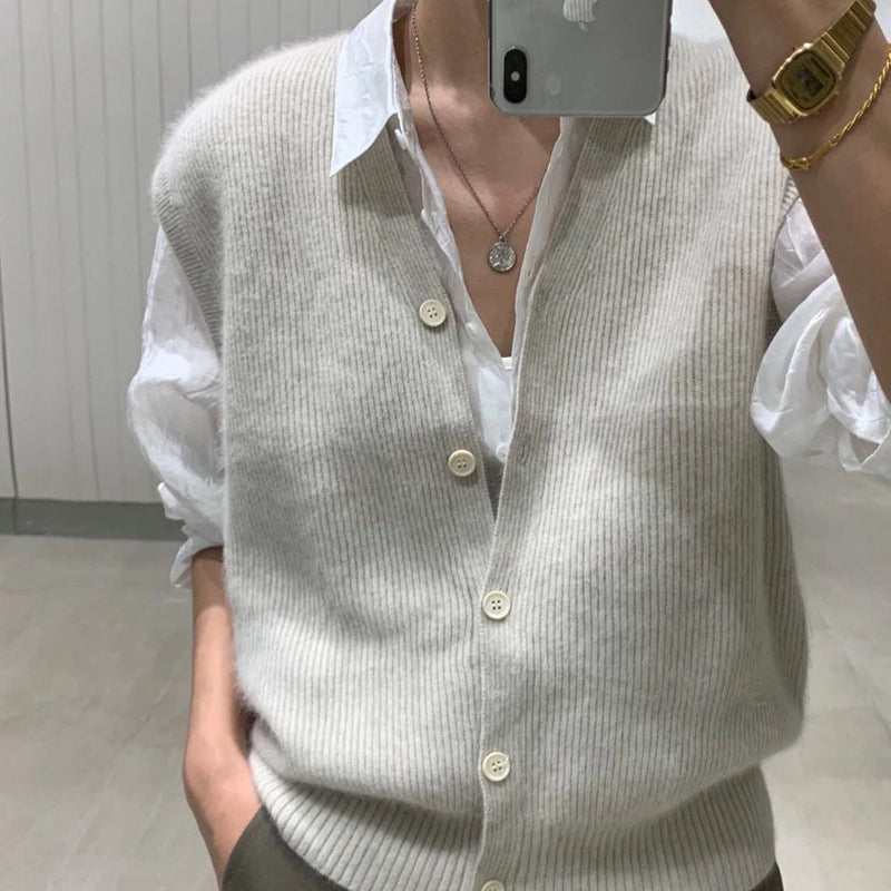Kaatje | Women's Ribbed Knit Vest with Button-Down