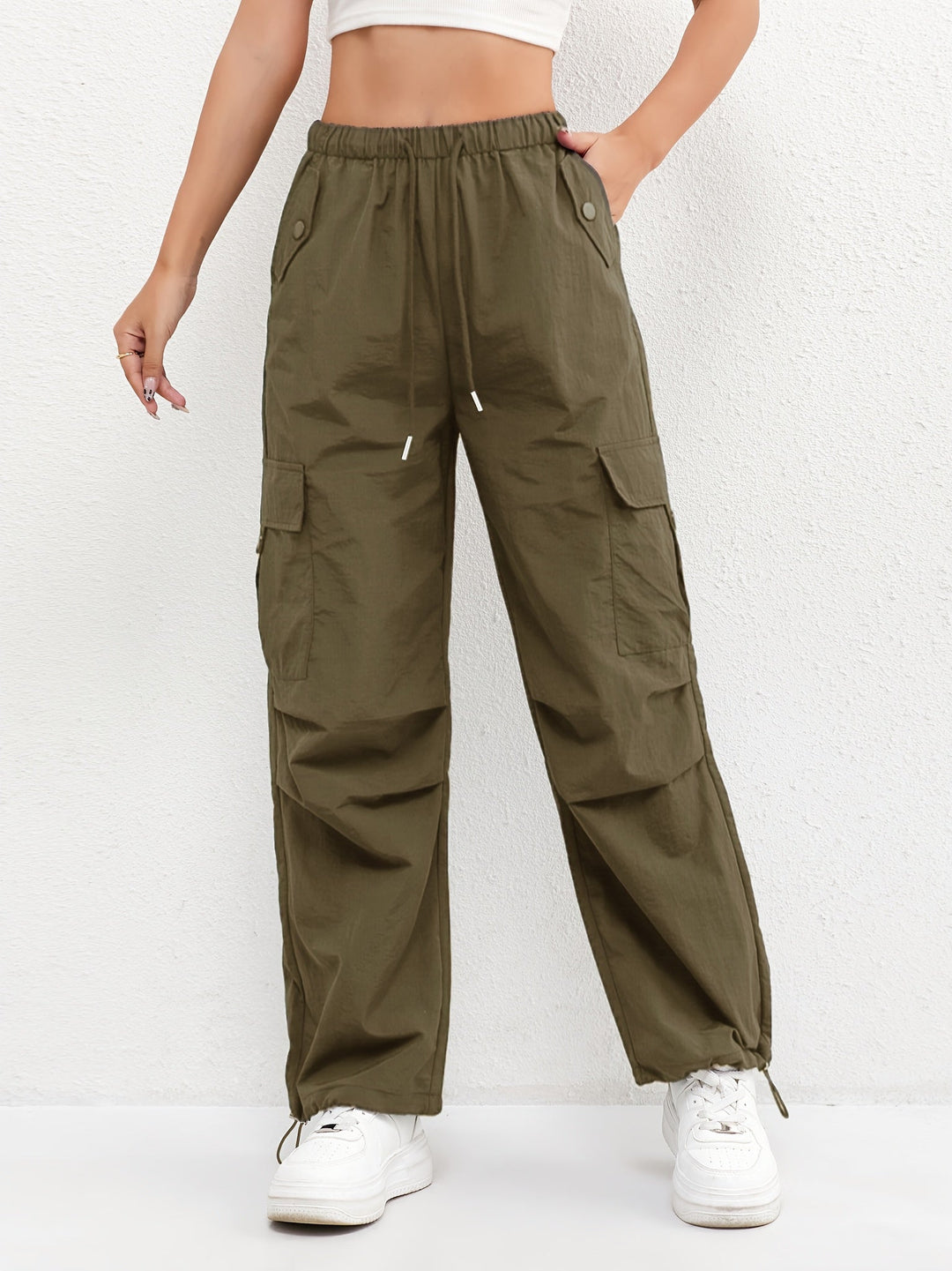 Isolabel | Women's Trousers for Everyday Wear in Green