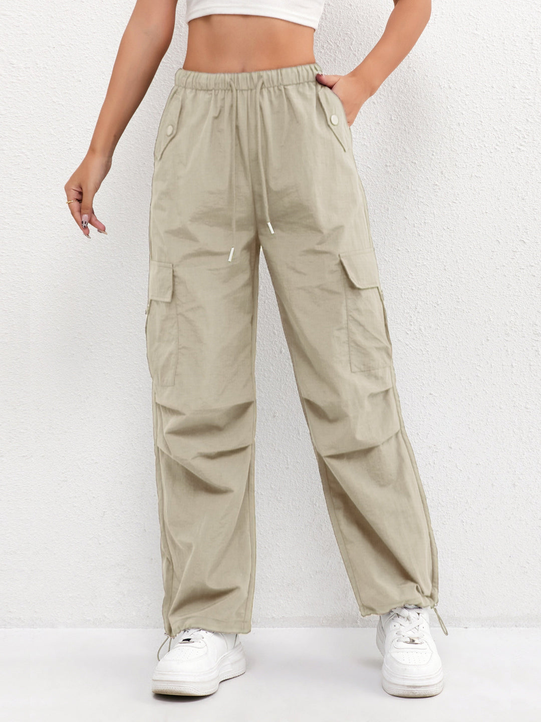 Isolabel | Women's Trousers for Everyday Wear in Khaki