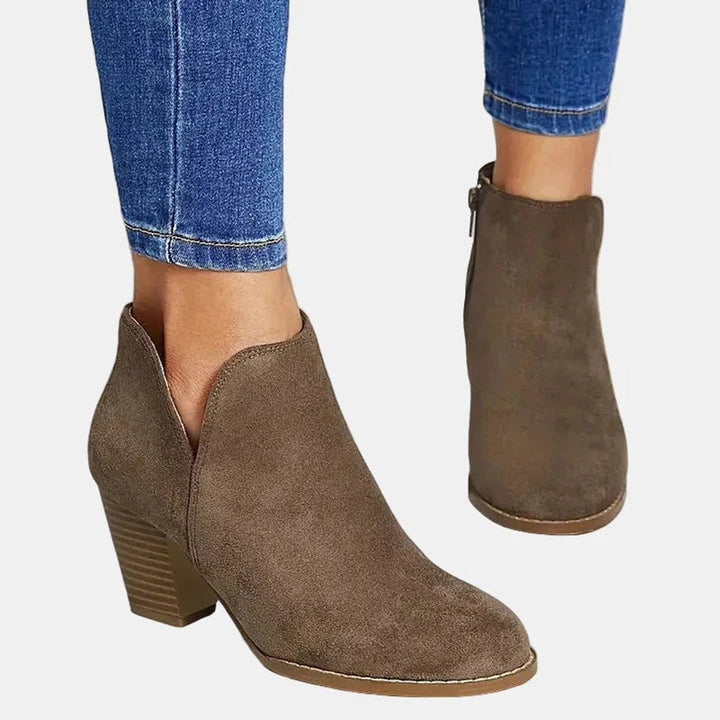 Wynne | Women's Orthopedic-Style Cushioned Boots for Long Days, image 2