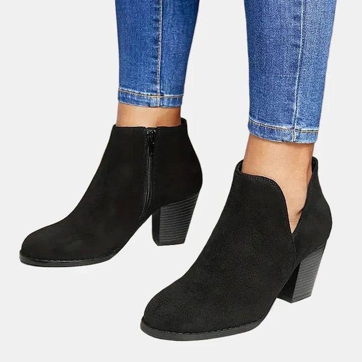 Wynne | Women's Orthopedic-Style Cushioned Boots for Long Days in Black